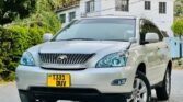 Magari Sokoni Toyota Harrier ya Bei Poa 2004