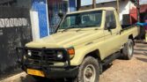 Magari Sokoni Toyota Land Cruiser 70 Series ya Bei Poa 1998