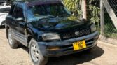 Toyota Rav4 bei poa sokoni Dar es Salaam Tanzania
