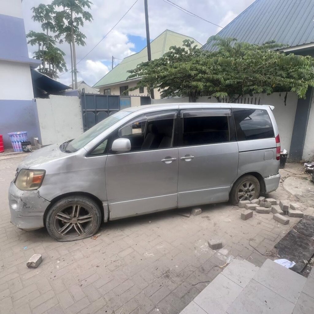Buy Toyota Noah 2003 for Sale in Dar es Salaam