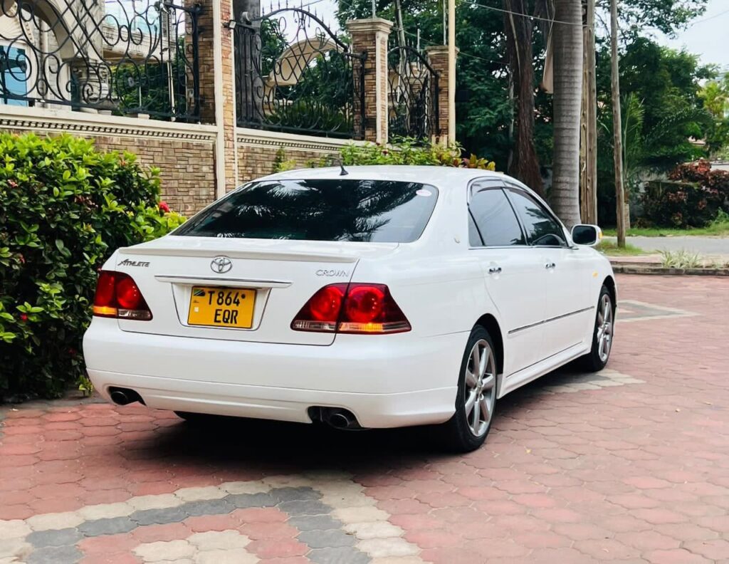 Toyota Crown 2008 for Sale in Dar es Salaam