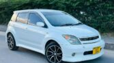 Toyota IST 2005 Inauzwa Dar es Salaam Tanzania