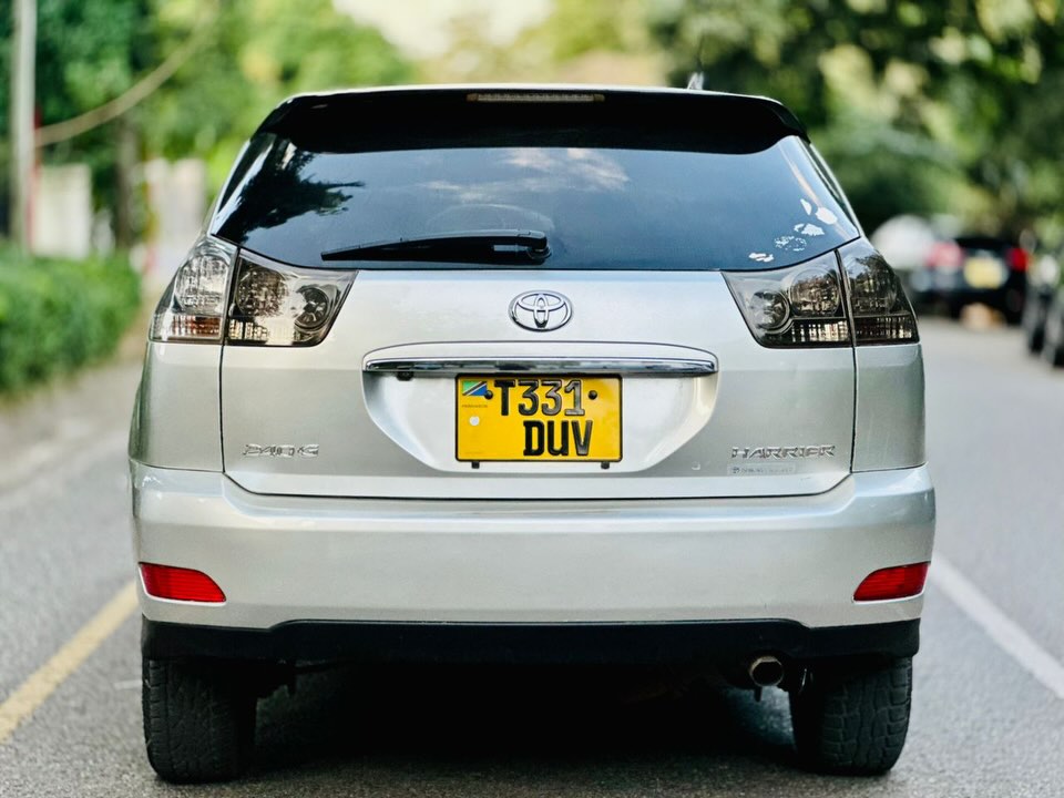 Toyota Harrier 2004 Inauzwa Mwanza Tanzania
