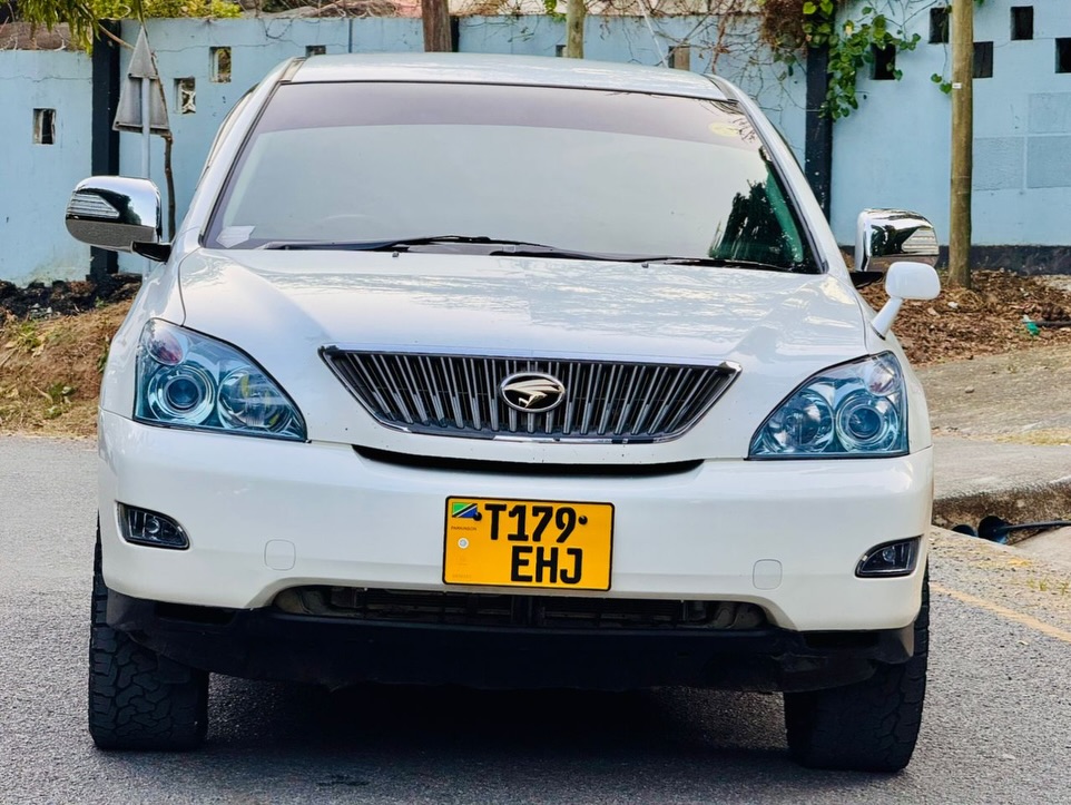 Toyota Harrier 2006 Inauzwa Mwanza Tanzania