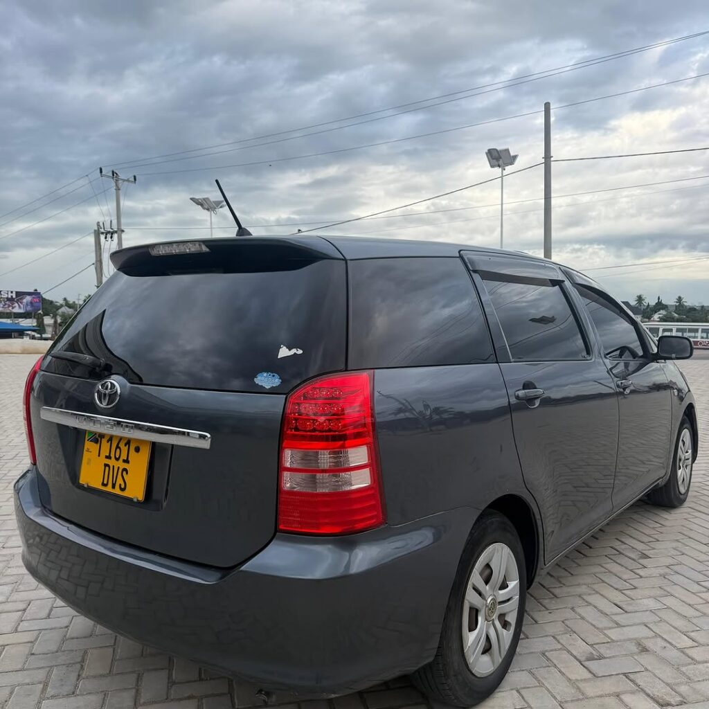 Used Toyota Wish 2006 for Sale in Dar es Salaam