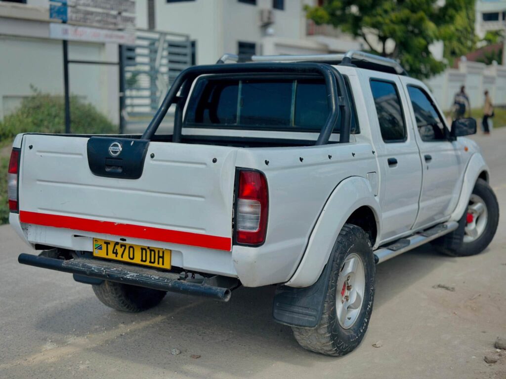 Magari Pickup 2005 lipo Dar es Salaam