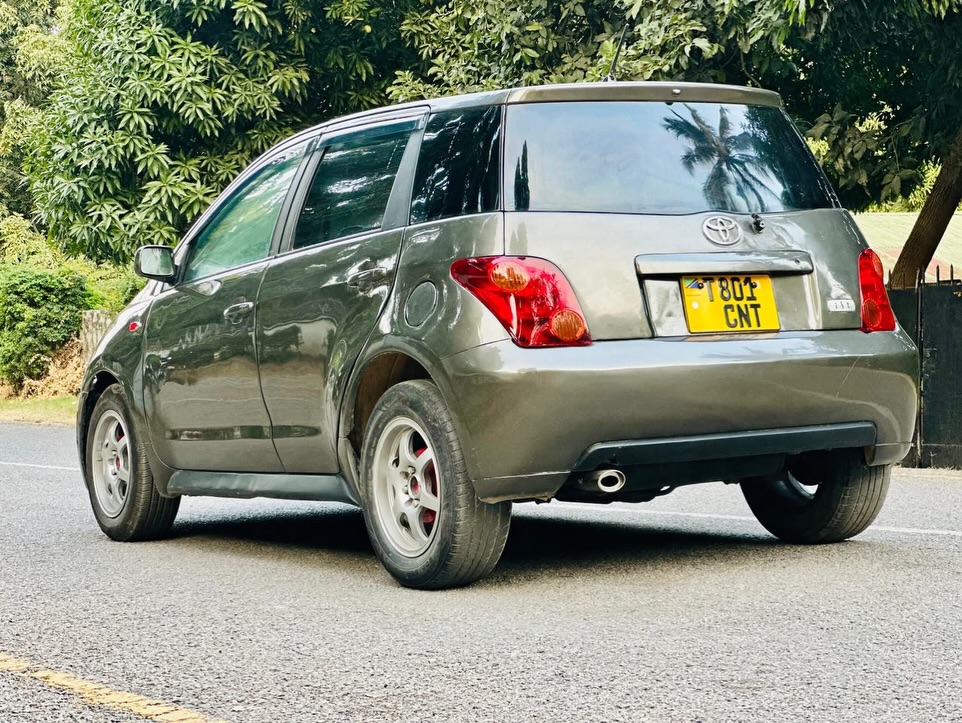 Price Of Toyota IST 2005 for Sale in Tanzania