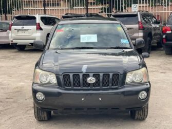 Bei Ya Toyota Kluger 2003 Sokoni Dar es Salaam Tanzania