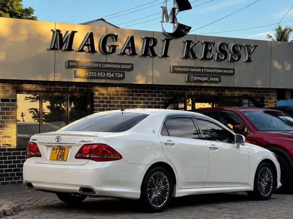 Price Of Toyota Crown 2009 for Sale in Tanzania