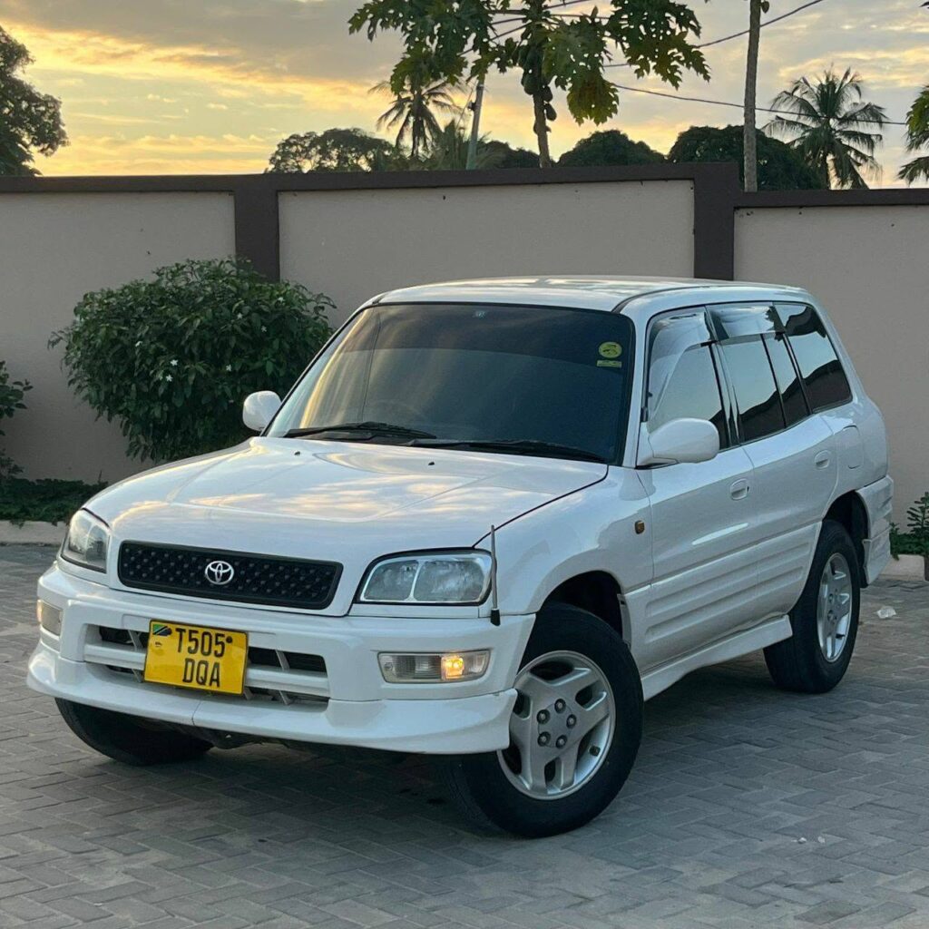 Price Of Toyota Rav4 1999 for Sale in Tanzania