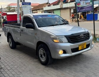 Bei Ya Toyota Hilux 2011 Sokoni Dar es Salaam Tanzania