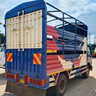 Bei Ya Mitsubishi Canter 2005 Sokoni Dar es Salaam Tanzania