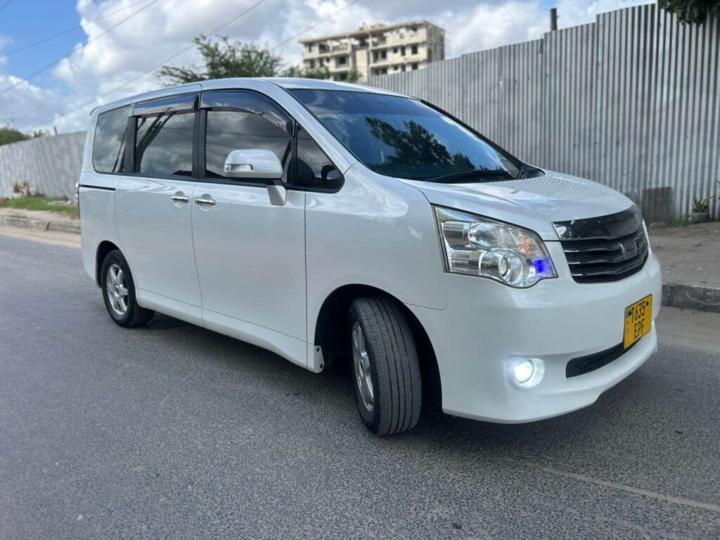 Price Of Toyota Noah 2012 for Sale in Tanzania