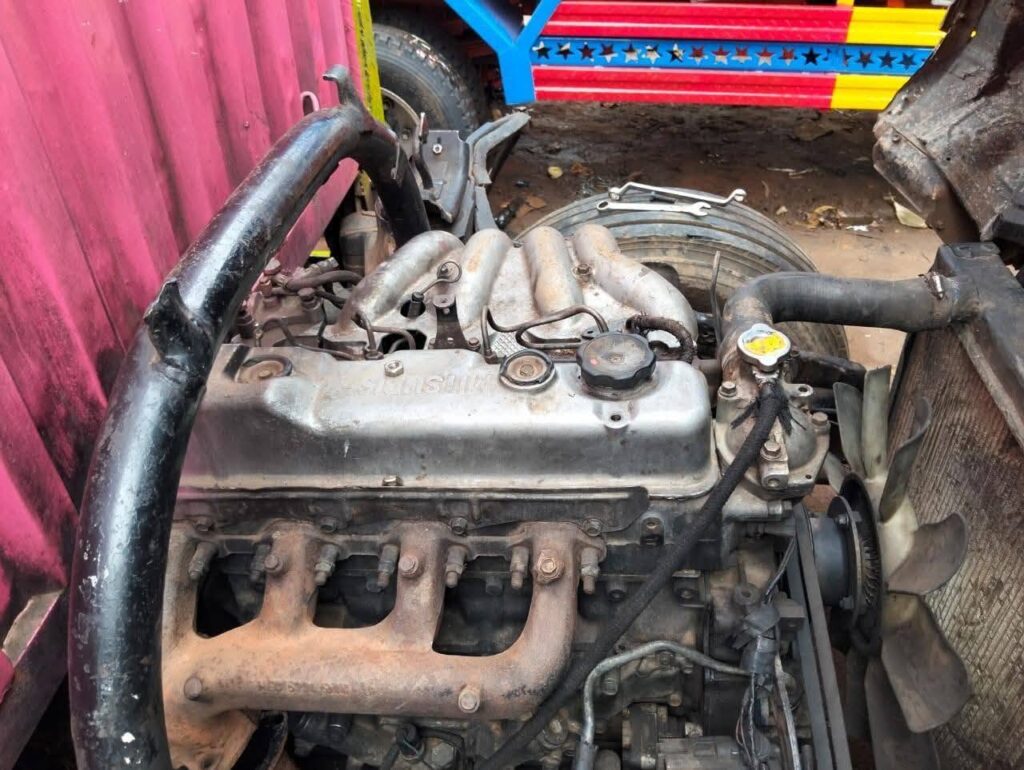 Mitsubishi Canter bei poa sokoni Dar es Salaam Tanzania
