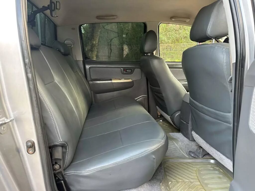 Bei ya Toyota Hilux 2015 Sokoni Dar es Salaam Tanzania