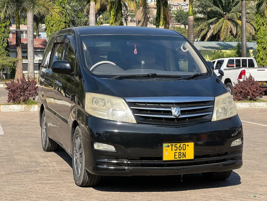 Toyota Alphard bei poa sokoni Mwanza Tanzania