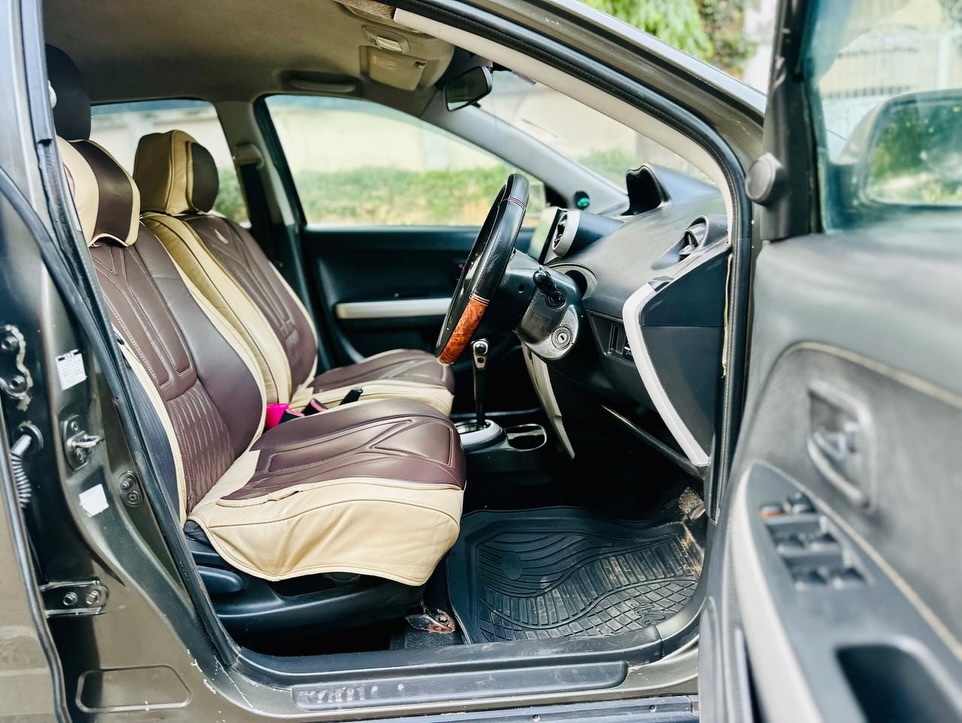 Price Toyota IST 2005 for Sale in Mwanza