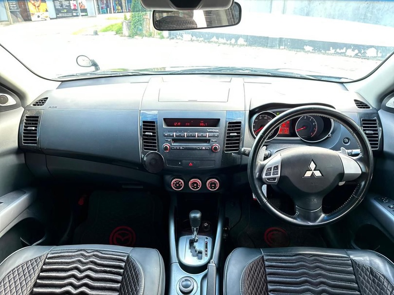 Mitsubishi Outlander 2008 for Sale in Dar es Salaam