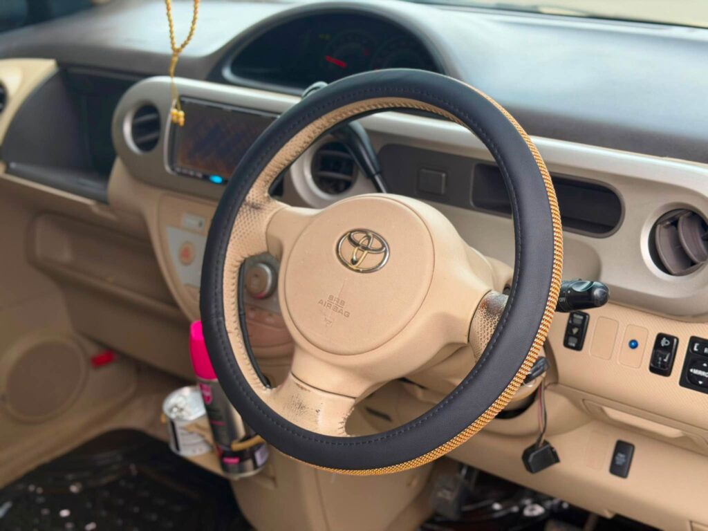Magari Sokoni Toyota Porte ya Bei Poa 2005