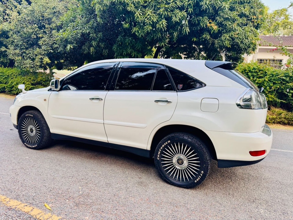 For Sale Toyota Harrier 2006 in Mwanza