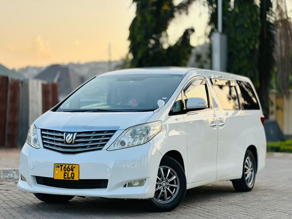 Magari Alphard 2008 lipo Mwanza