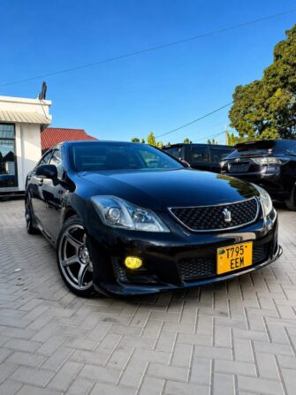 Bei Ya Toyota Crown 2009 Sokoni Dar es Salaam Tanzania