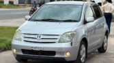 Toyota IST 2005 Inauzwa Dar es Salaam Tanzania