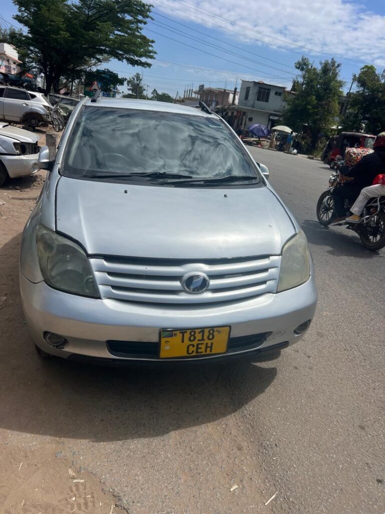 Magari Used Toyota IST 2005 Mwanza Tanzania