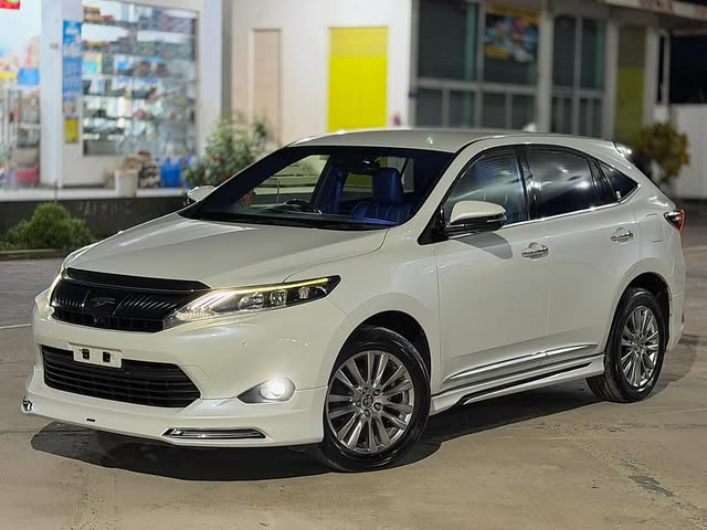 Price Of Toyota Harrier 2016 for Sale in Tanzania