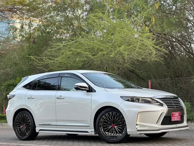 Price Of Toyota Harrier 2016 for Sale in Tanzania