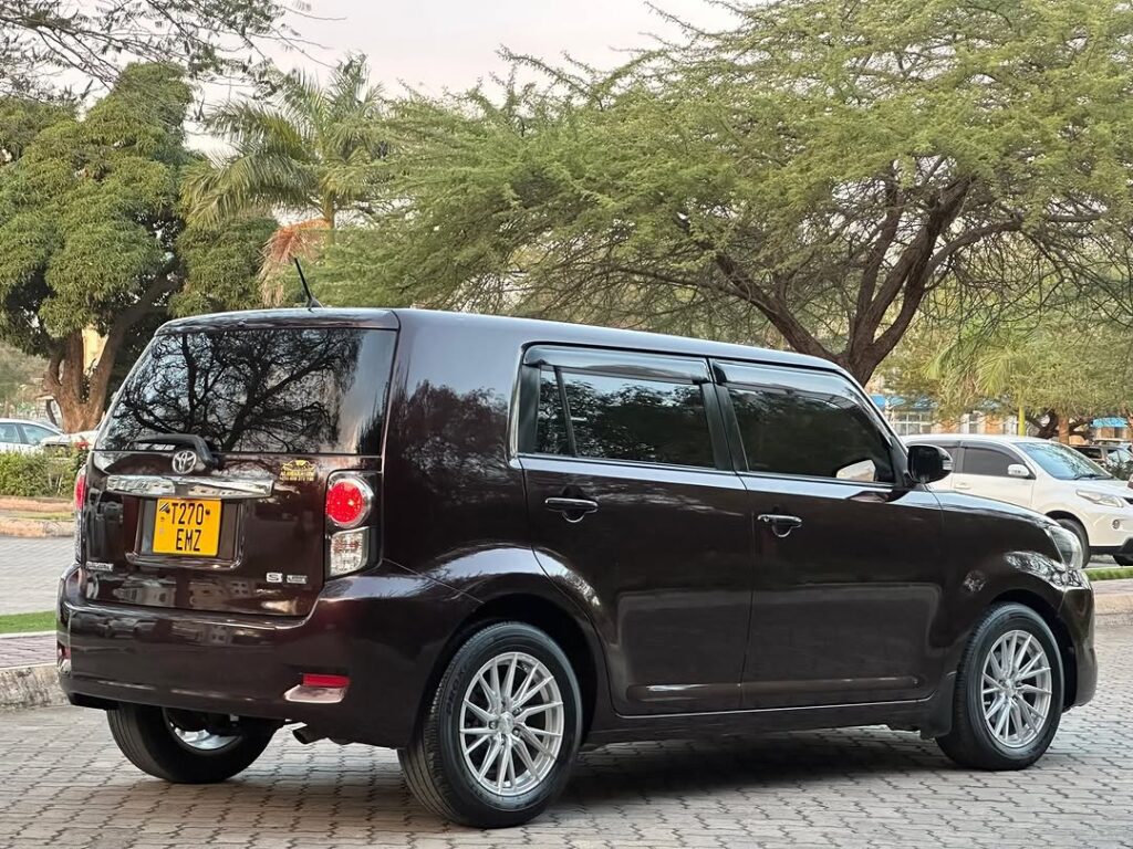 Magari Rumion 2010 lipo Dar es Salaam
