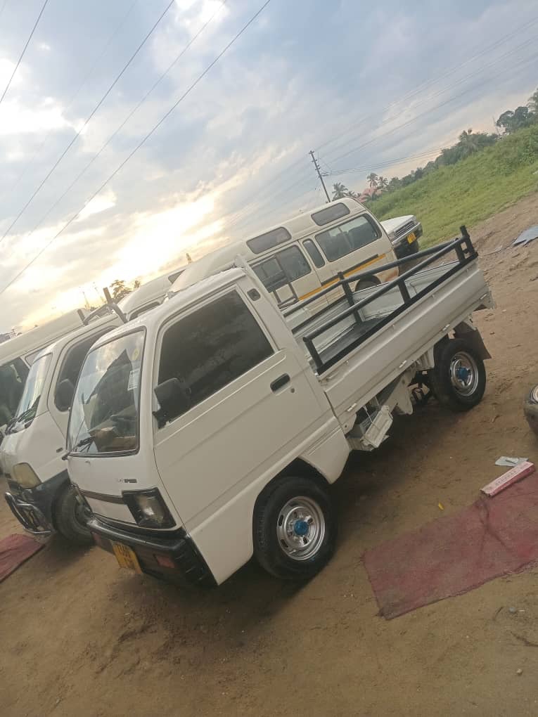 Price Of Suzuki Carry 2000 for Sale in Tanzania