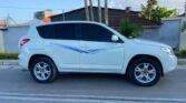 Toyota Rav4 bei poa sokoni Dar es Salaam Tanzania