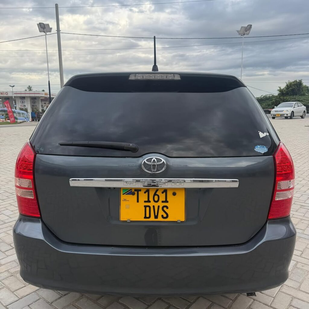 Price Toyota Wish 2006 for Sale in Dar es Salaam