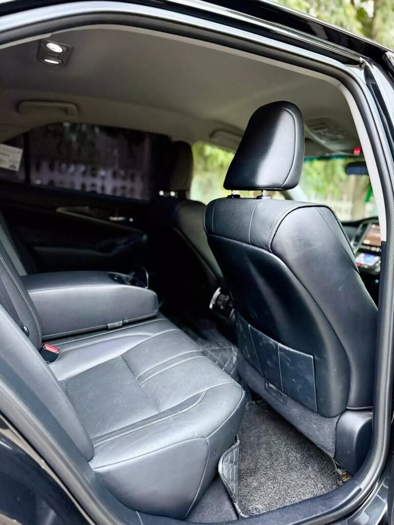 For Sale Toyota Crown 2013 in Dar es Salaam