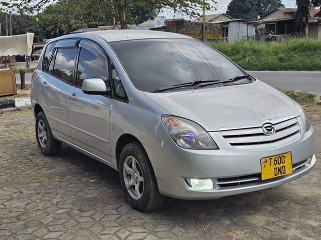 Toyota Spacio 2004 for Sale in Dar es Salaam
