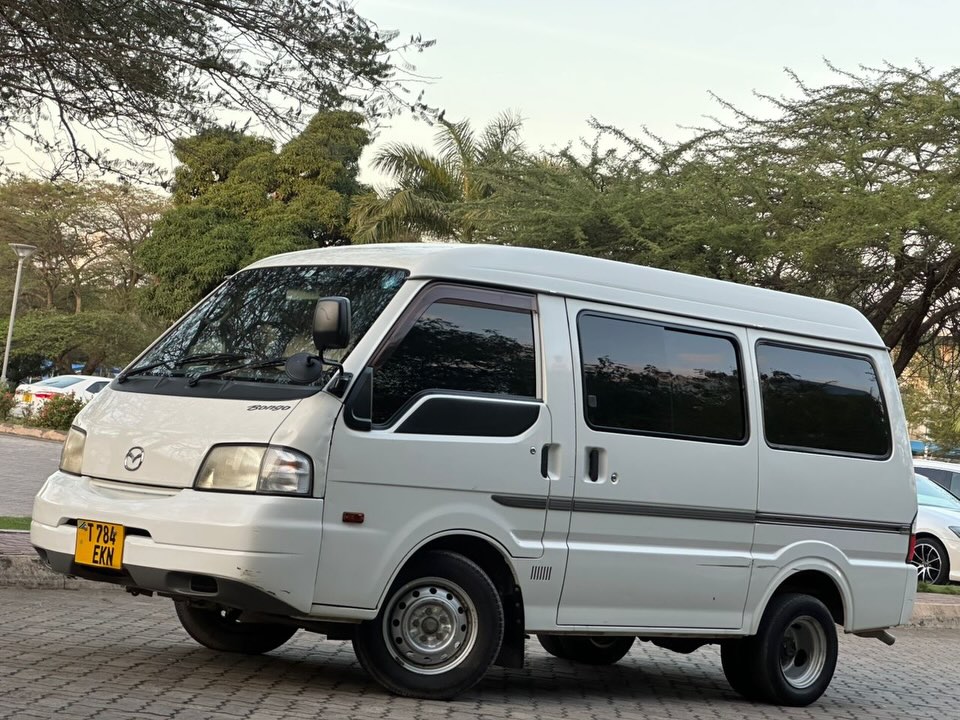 Magari Sokoni Mazda Bongo ya Bei Poa 2015