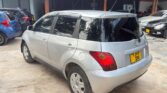 Magari Sokoni Toyota IST ya Bei Poa 2005