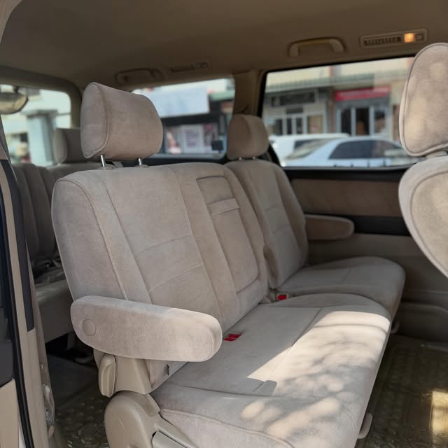 Price Of Toyota Alphard 2005 for Sale in Tanzania