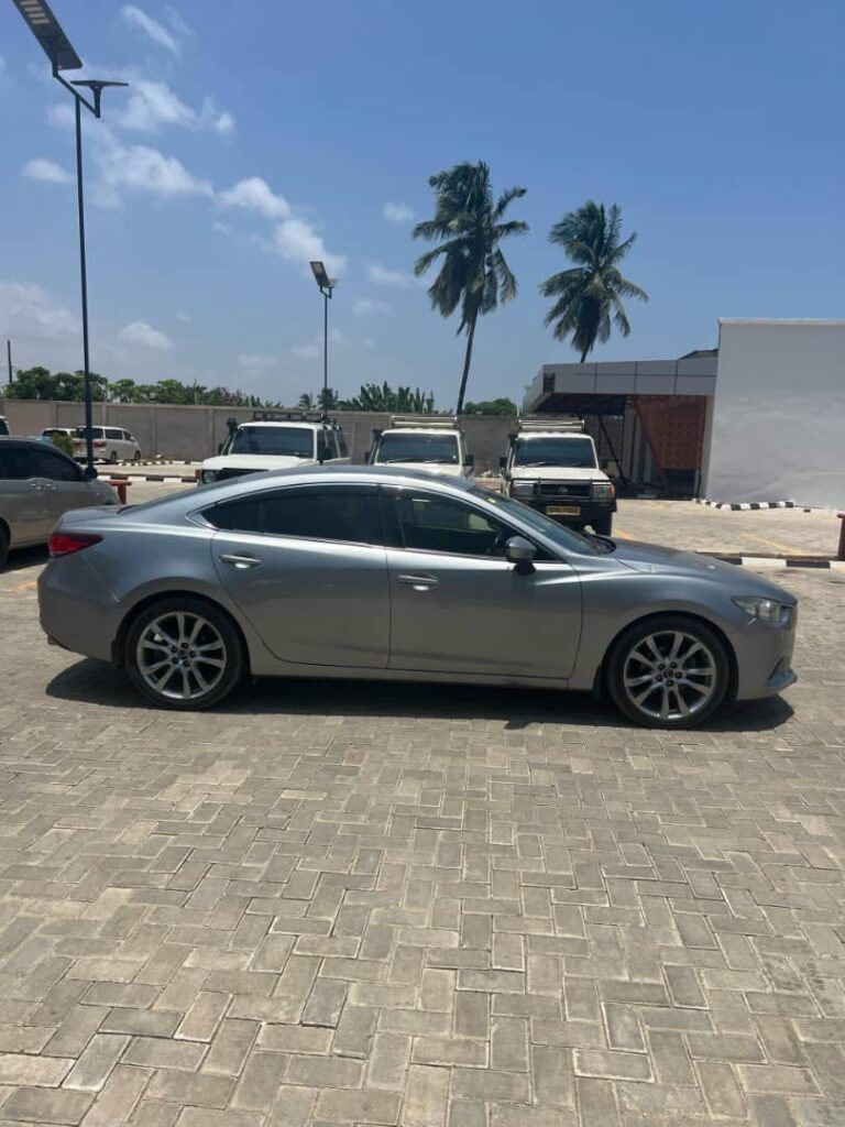 Magari Atenza 2014 lipo Dar es Salaam