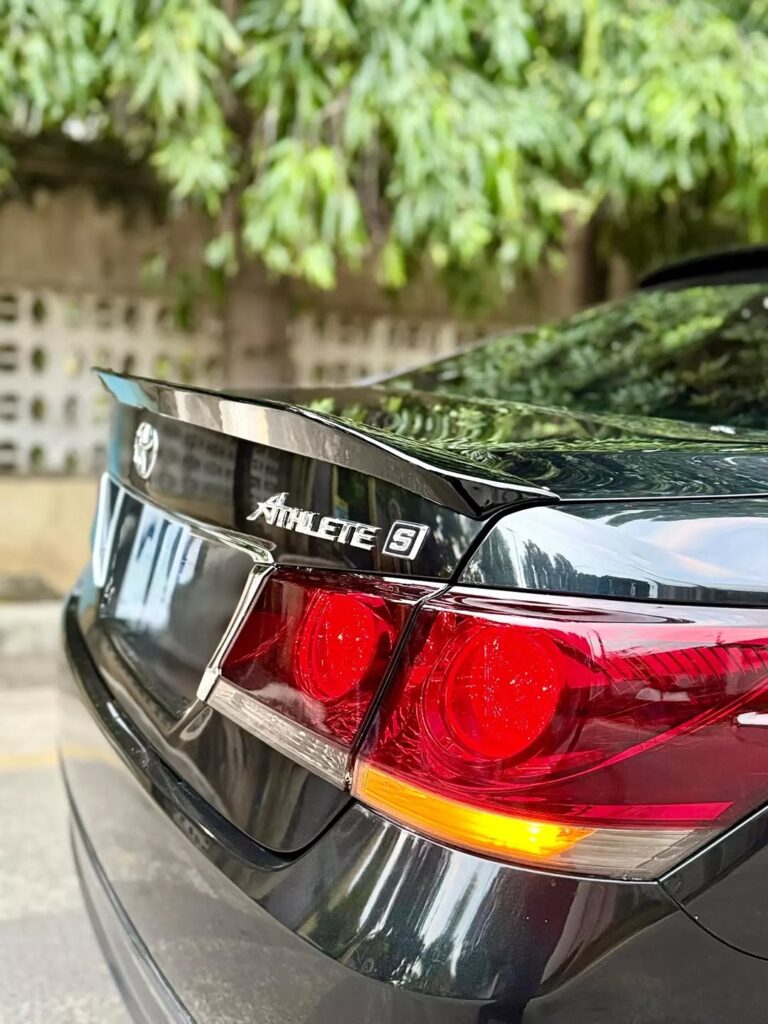 Buy Toyota Crown 2013 for Sale in Dar es Salaam