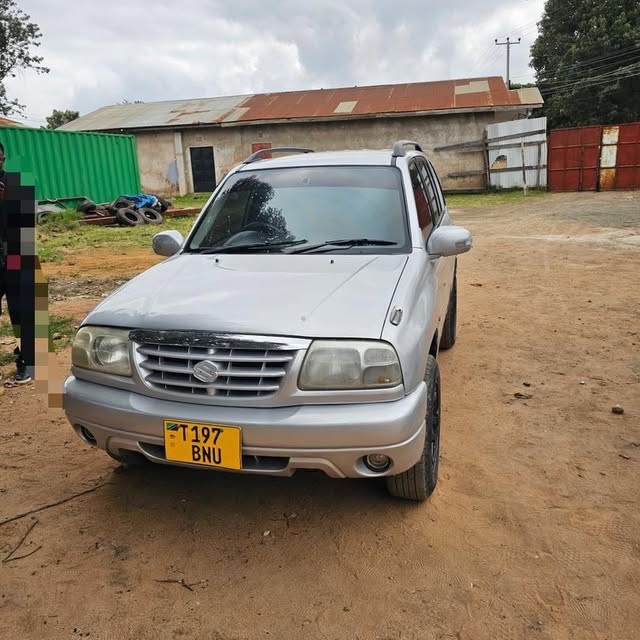 Price Of Suzuki Escudo 2002 for Sale in Tanzania