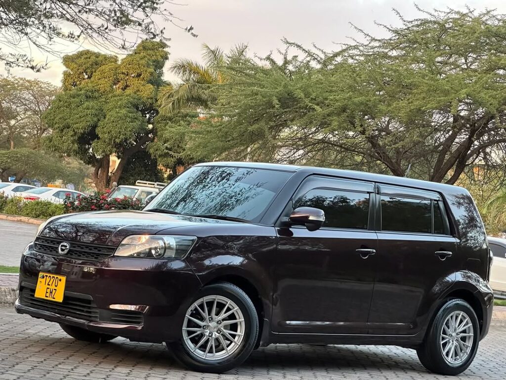 Magari Sokoni Toyota Rumion ya Bei Poa 2010