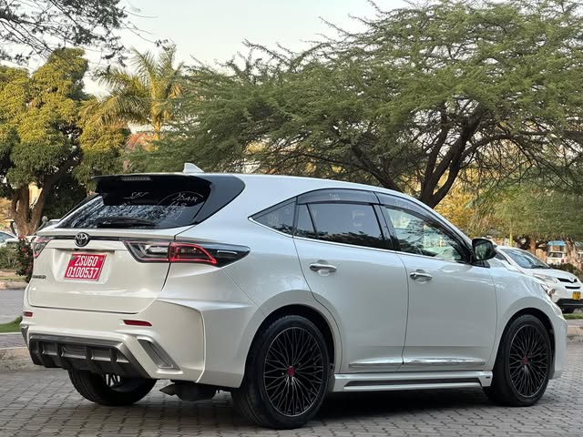 Used Toyota Harrier 2016 for Sale in Dar es Salaam