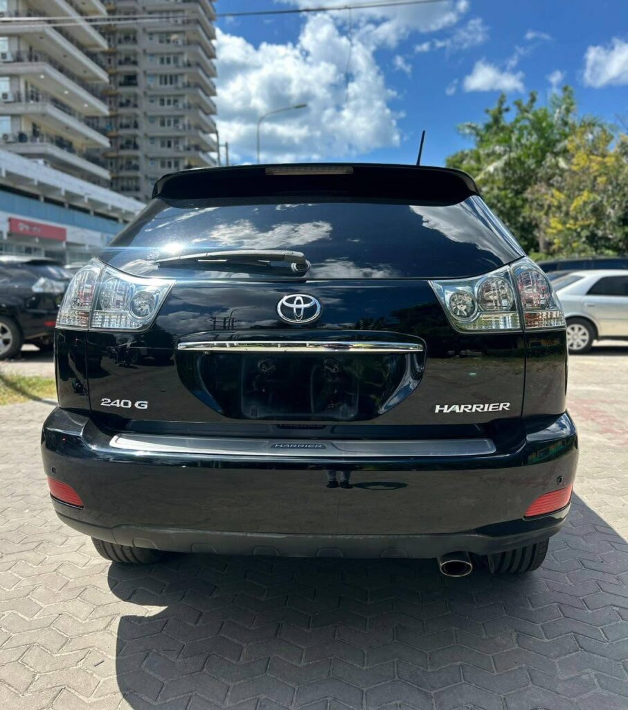 Toyota Harrier bei poa sokoni Dar es Salaam Tanzania