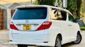 Toyota Alphard bei poa sokoni Mwanza Tanzania