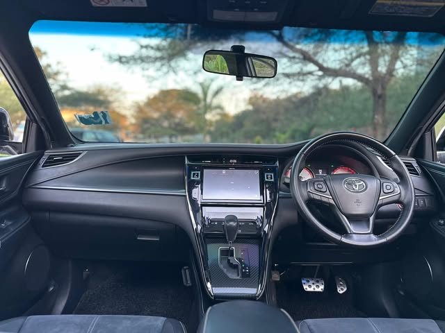 Toyota Harrier 2016 for Sale in Dar es Salaam