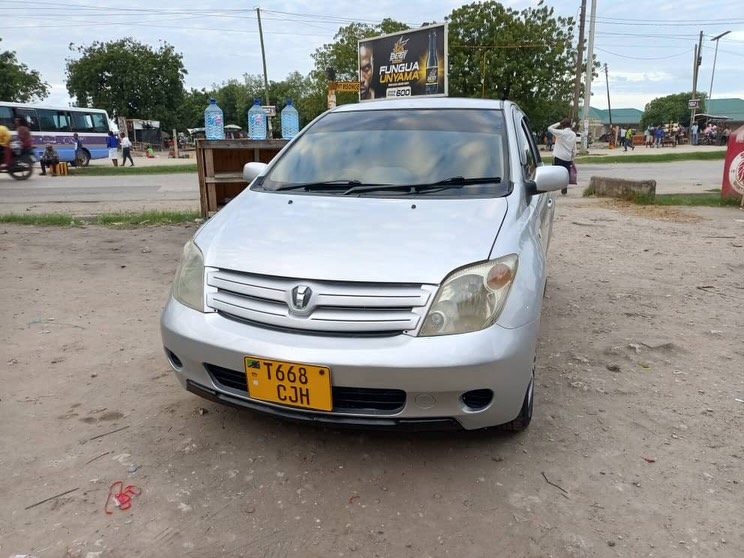 Price Of Toyota IST 2005 for Sale in Tanzania