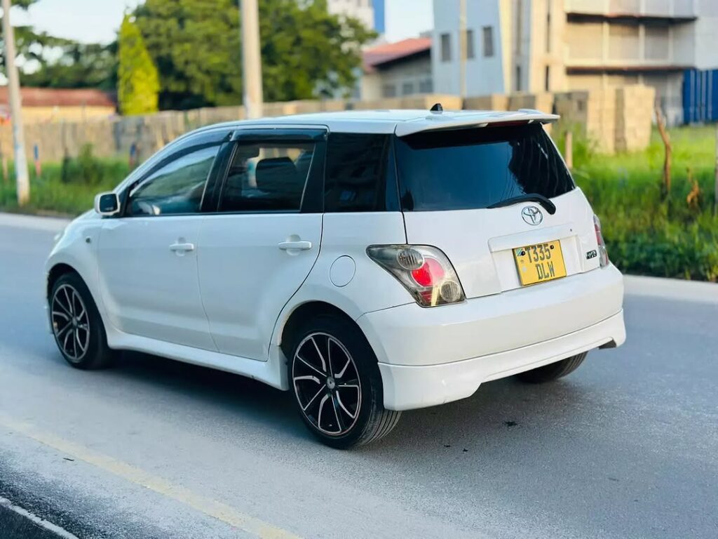 Price Of Toyota IST 2005 for Sale in Tanzania