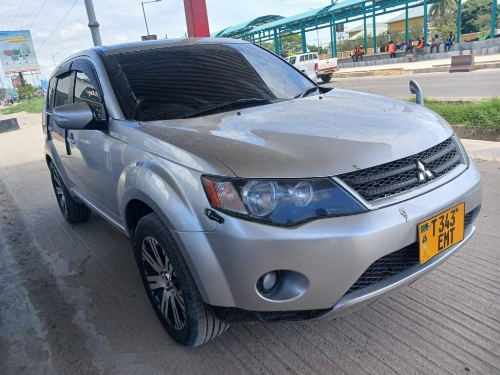 Price Of Mitsubishi Outlander 2007 for Sale in Tanzania